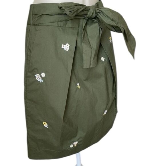 J Crew Women’s Green Embroidered Flowers Fitted Mini Skirt s Olive 6 - Picture 3 of 7